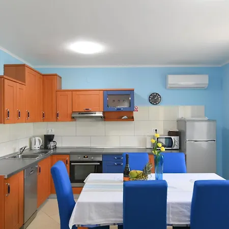 Family-friendly With Swimming Pool - 7916 오파티아