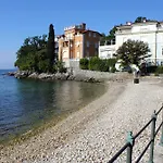 Family-friendly With Swimming Pool - 7916 Appartement Opatija
