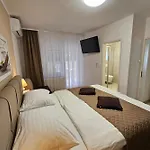 Family-friendly With Swimming Pool - 7916