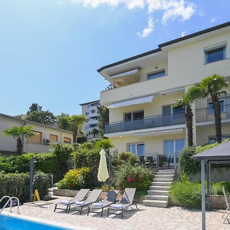 Family-friendly With Swimming Pool - 7916 Daire Opatija