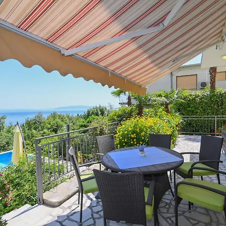 Daire Family-friendly With Swimming Pool - 7916 Opatija