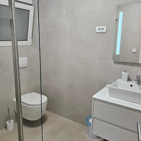 Family-friendly With Swimming Pool - 7916 Daire Opatija