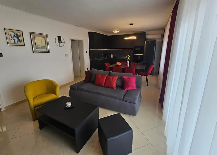 Family-friendly With Swimming Pool - 7916 Apartmán *