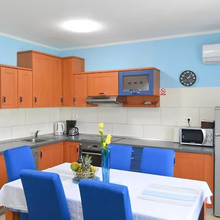 Appartement Family-friendly With Swimming Pool - 7916 Opatija